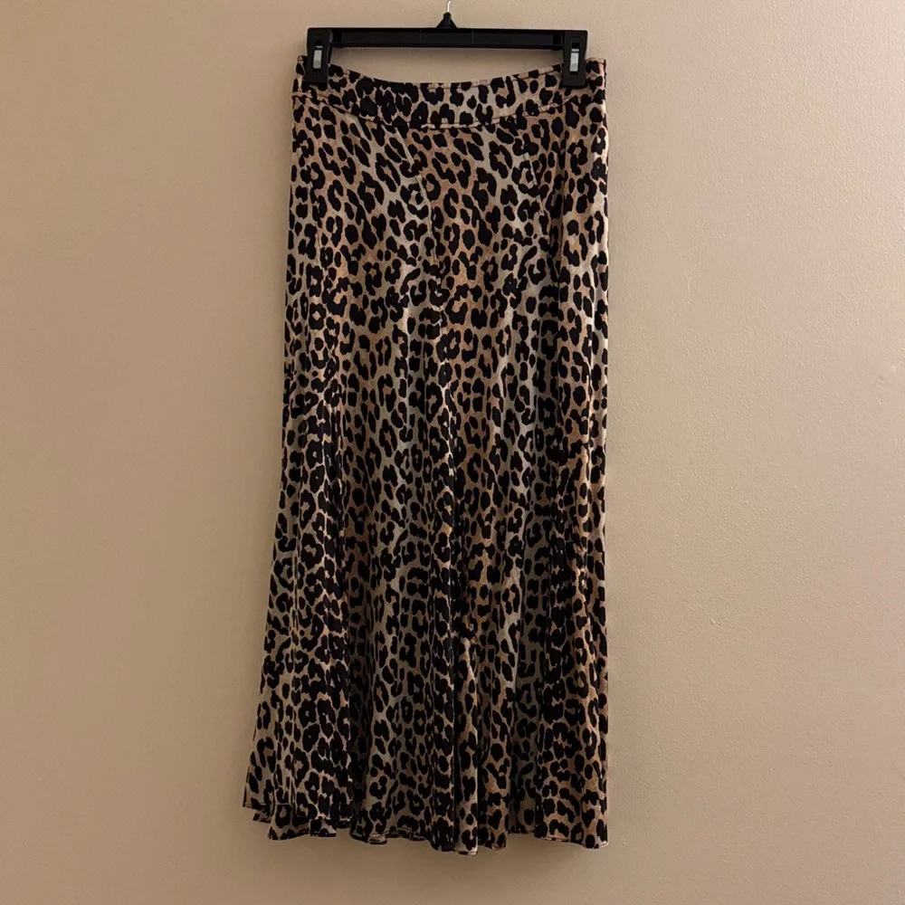 GANNI Blakely Animal Print Silk Skirt - Picture 3 of 7